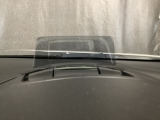 車速やナビのルート誘導などを表示してくれるアクティブ・ドライビング・ディスプレイ。視線や焦点調節が少なく済み、気持ちよく安全に運転を楽しめます。