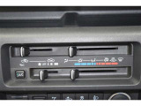 当店は全車『ロングラン保証』付!(1年間、距離無制限 HV車はHV保証付) 別途延長保証もご用意しております♪ ぜひ現車を確認にご来店ください