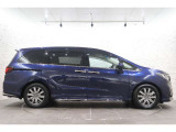 このお車はホンダ純正光脱臭・抗菌加工を納車前に致します。光触媒消臭は光触媒と銀イオンにより消臭とウイルス除菌や抗菌効果のダブル効果で車内を快適に保ちます。
