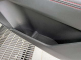 運転者にとっては日々使用することとなる運転席です。運転席が快適だと運転に集中することができますね。