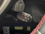 【クルーズコントロール】高速道路もラクラク走行。アクセルを離しても一定速度で走行ができ、長距離運転時の負担を軽減!加速・減速も簡単なスイッチ操作で調整できます。