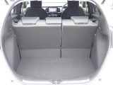 ◆定員乗車時のカーゴルームです。普段のお買い物の荷物やたくさんの収納が可能です。