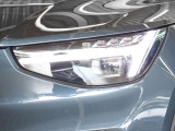 ヘッドライトはLED仕様です トールハンマーと呼ばれるT字型のヘッドライトです