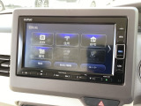 ドライブの必需品。見やすい・使いやすいHonda純正のメモリーナビを搭載。