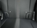 ◆ISOFIX◆シートベルトいらずでチャイルドシートと固定金具を連結するだけでガッチリ固定できます。