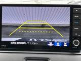 カラービジョンとガイドラインで見やすいバックモニター!車庫入れも楽ちんです♪