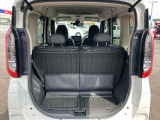 乗る人や荷物に合わせてフレキシブルに対応!4名乗車時でも十分な広さ!