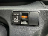 片側電動スライドドアで狭い所でも乗り降り楽々です!