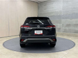 リヤ、後ろから見るとまた車の印象が変わってきますね☆☆