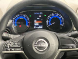 操作しやすく、ゆったりとした運転席となっています。