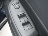 ◆パワーウィンドウスイッチ◆運転席から全席の窓の開閉操作を行うことが出来いつでも換気ができます!