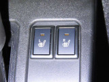 運転席と助手席にシートヒーターを装備しております。