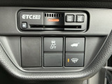 こちらの車両は最新のETC2.0が装備されてますので高速道路の料金所もラクラクですよ(*^_^*)