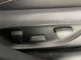 パワーシート搭載。微妙な調整が手軽にでき、ピッタリのポジションで運転することが可能です。