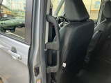 販売車両には法定整備がしっかりと含まれています。見えない部分のトラブルを事前に防止し、安全面を最優先に考えた整備を行ってから納車されるため、納車日から快適に走行できます。