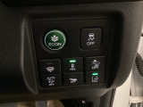 先進の安全装備がついています。詳しい装備内容、仕様等につきましてはスタッフにお問合せ下さい。