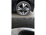純正15インチアルミホイールに、165/55R15タイヤを装着しております。
