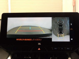 専用のカメラにより、上から見下ろしたような視点で360度クルマの周囲を確認することができます☆縦列駐車や幅寄せ時に活躍してくれます