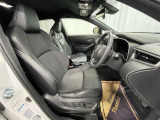 パワーシート搭載。微妙な調整が手軽にでき、最適なポジションで運転することが可能です。