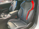 長時間の運転でも疲れにくく、オーナー様の事だけを考えて作成したBMWならではのとっておきのシートです。