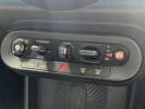 車両の詳細、ご質問につきましては、弊社営業スタッフまでお気軽にご連絡下さいませ。遠方のお客様には実車の詳細画像送信も承ります。お客様からのお問合せをお待ち致しております。