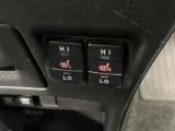 【シートヒーター(運転席・助手席)】寒さが厳しい朝も身体を直接温めることができ、快適に運転できます♪
