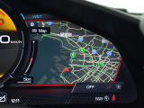 Apple CarPlayを装着し、お手持ちのスマートフォンを繋いで使い慣れたナビや音楽アプリを直感的に操作いただけます。
