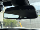 自動防眩ミラー。
