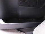 後部座席用ドリンクホルダーです。