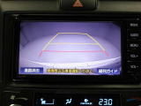 バックモニター装着車は後退時の強い味方です♪車庫入れや縦列駐車の際、後退操作の参考になるガイドラインをナビ画面に表示します。