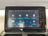 日産純正9インチメモリーナビ(NM1)装備。ワンタッチ部分地図更新、Apple CarPlay、Android Autoのワイヤレス接続、Wi-Fiに接続することで、ネット動画の視聴も可能です。