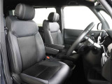 ◆運転席・助手席◆室内は、シートクリーニングや各部の徹底した清掃を実施し、消臭・除菌処理を行っています。しかも、全ての差上で天然成分の薬剤にこだわり安心・安全へも配慮しています。