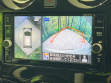 【アラウンドビューモニター】専用のカメラにより、上から見下ろしたような視点で360度クルマの周囲を確認することができます☆死角部分も確認しやすく、狭い場所での切り返しや駐車もスムーズに行えます。