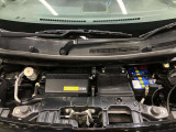 エンジンルームもクリーニング済みできれいですよ。日産の整備士がしっかりと丁寧に点検していますので安心してお乗りいただけます