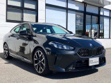 【BMWの伝統-2】時代を超える美しさ。磨き抜かれたエアロダイナミクスが瞳を奪う。一目で伝わるスポーティーなプロポーションは、BMWの走行性能を生み出すのに欠かせない要因の一つです。