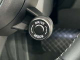 ポルシェセンターでは納車前整備でエンジンルーム、下回りを含む全111項目の点検整備を行い、ご納車しておりますので安心してお乗り頂けます。