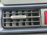 ☆お車についた傷やヘコミ、事故の修理もハヤシにお任せください。自社鈑金工場で修理ができますの安心です☆