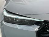 LEDヘッドライトは、点灯の瞬間から最大光量を発揮し、突然暗くなるトンネルなどでの安定感を高めます。