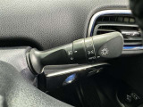 【オートライト】車外の明るさに応じて自動的にライトの点灯・消灯をしてくれます