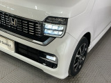 【LEDヘッドライト】ディスチャージヘッドライト(HID)と同等の明るさで、夜道や雨天走行が明るく視界良好!! フォグライトも装備で、安心感さらにUPです♪安心ドライブを楽しんで下さい♪