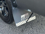 TRD製マッドフラップが装備されています♪