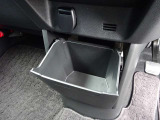 【インストセンターロアボックス】ふたを開けると小物いれになっています♪意外と設置場所に困るゴミ箱として重宝します!