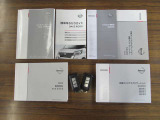 おクルマ取扱説明書&ナビの説明書&メンテナンスノートすべて揃っていますのでご安心です!インテリジェントキー★ドアの施錠開錠はもちろんのこと、エンジン始動もラクに行えます♪