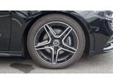 ●純正18インチホイール『ブレーキダストが出やすい輸入車には、アルミホイールコーティングがおススメ!無機質ガラスを使用した当社オリジナルコーティング!ぜひご検討下さい!』