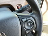 自社整備工場で点検整備をおこなってからお渡ししています。車検が残っている場合は『12ヶ月点検整備』を、車検整備付きの場合は『車検整備』をおこないます。整備費用は車両本体価格に含まれています。