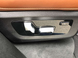 車両の詳細、ご質問につきましては、営業スタッフまでお気軽にご連絡下さいませ。遠方のお客様には実車の詳細動画送信も承ります。お問合せをお待ち致しております。