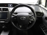 各操作スイッチなどもハンドルから手を放すことなく操作可能で安全運転に支援いたします!
