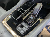 シンプルで使いやすいシフトレバー