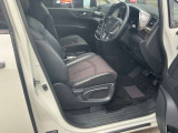 運転席は広くゆったり作られているので運転される方もリラックスして運転できます!