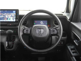 ◆ハンドル全体◆各種スイッチがハンドルから手を放さず操作できるので運転中でも楽に操作できます。